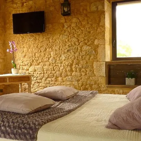 Bed and breakfast Aux Fontaines D'eyvigues