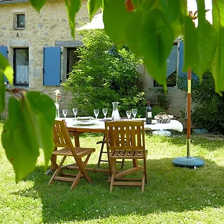 Couette-café Aux Fontaines D'eyvigues