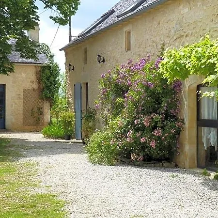 Aux Fontaines D'eyvigues 3*